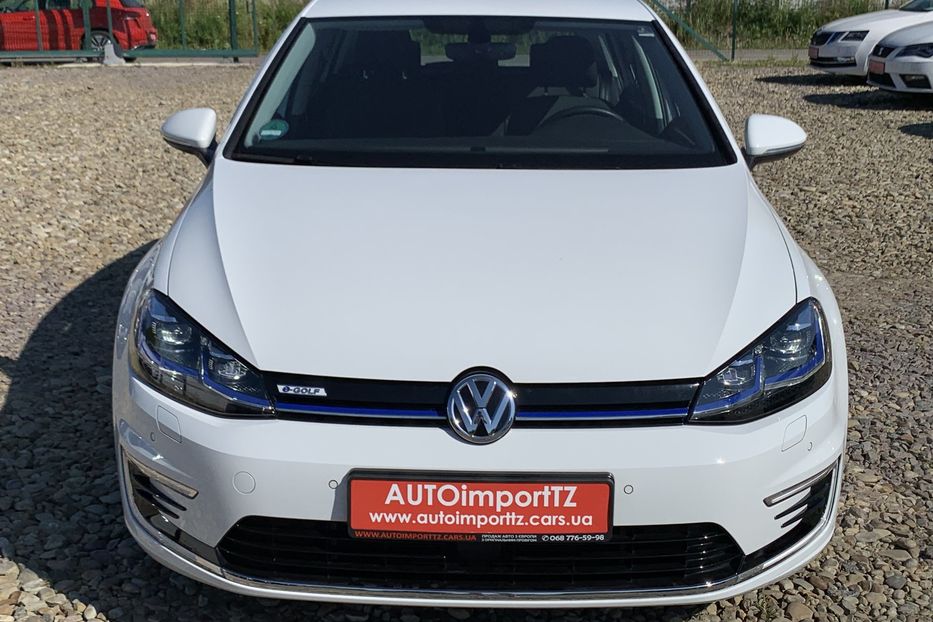 Продам Volkswagen e-Golf 35.8 kWh 100 кВт/136 к.с. 2019 года в Львове