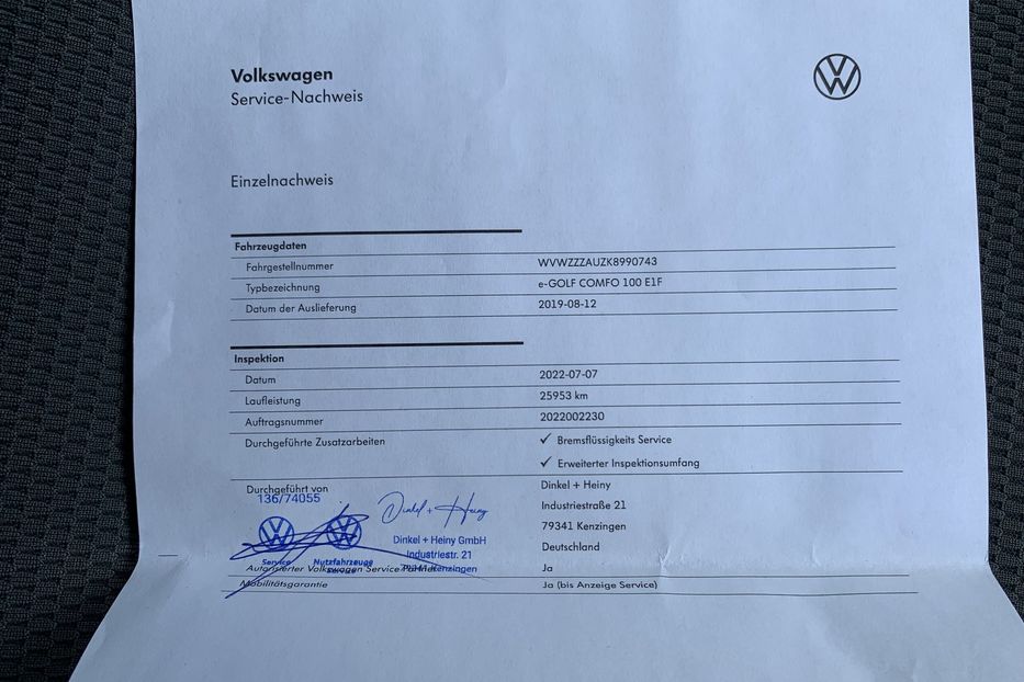 Продам Volkswagen e-Golf 35.8 kWh 100 кВт/136 к.с. 2019 года в Львове