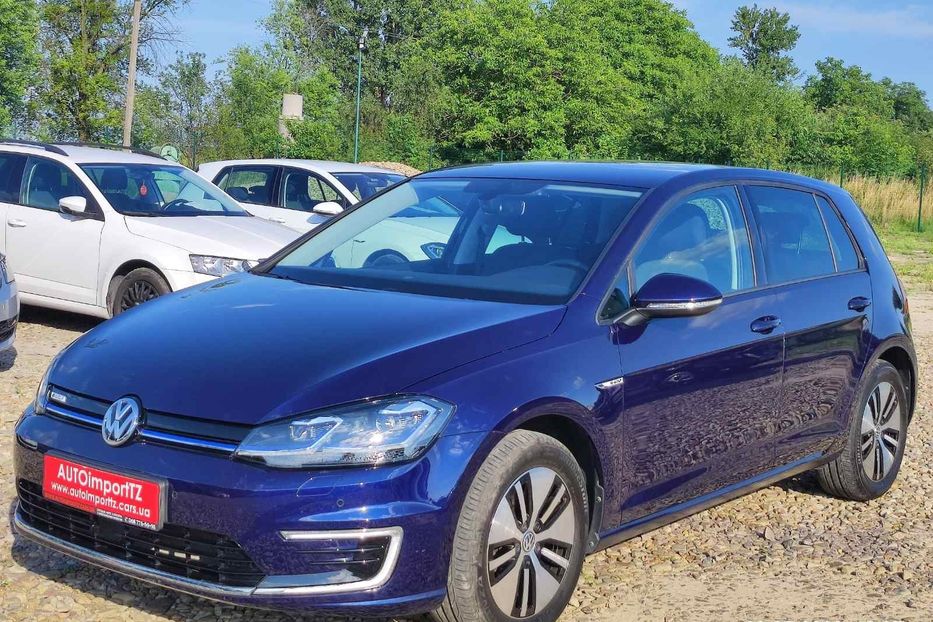 Продам Volkswagen e-Golf 35.8 kWh 100 кВт/136 к.с. 2020 года в Львове