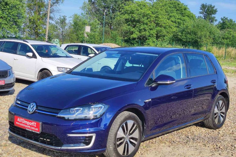 Продам Volkswagen e-Golf 35.8 kWh 100 кВт/136 к.с. 2020 года в Львове