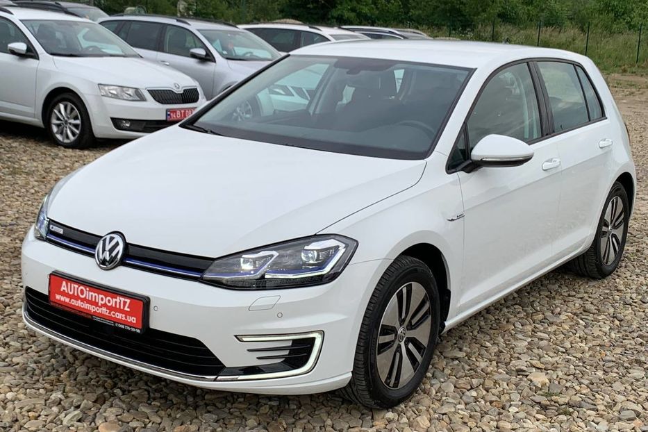 Продам Volkswagen e-Golf 35.8 kWh 100 кВт/136 к.с. 2019 года в Львове