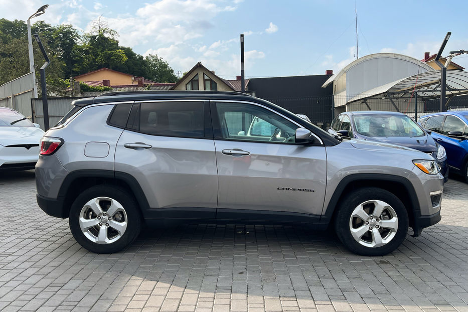 Продам Jeep Compass LATITUDE 2017 года в Черновцах