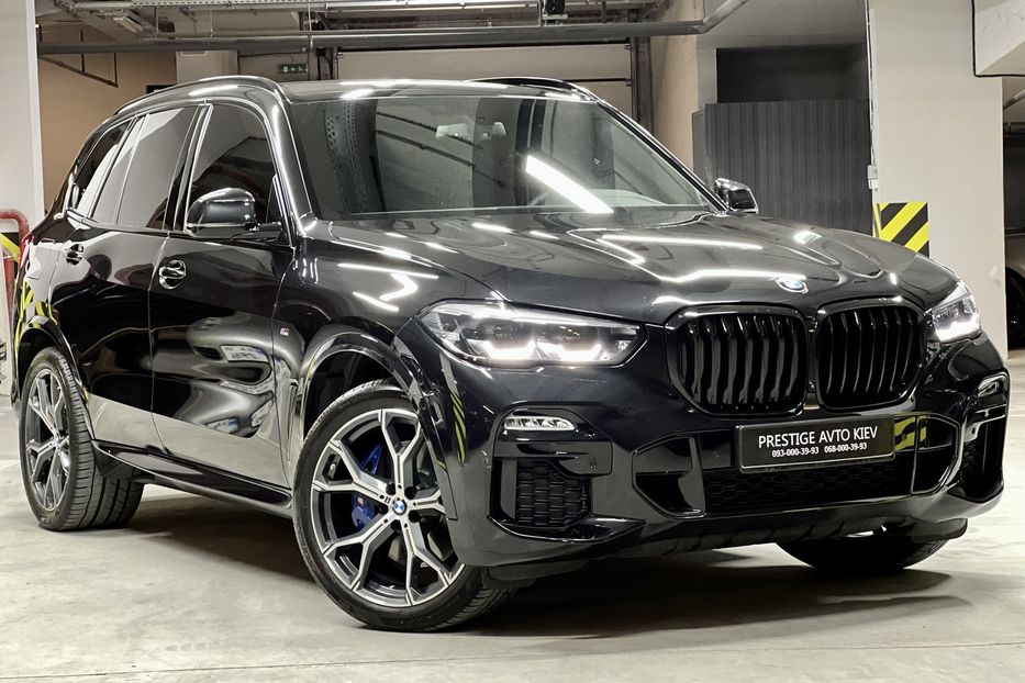 Продам BMW X5 30d 2021 года в Киеве