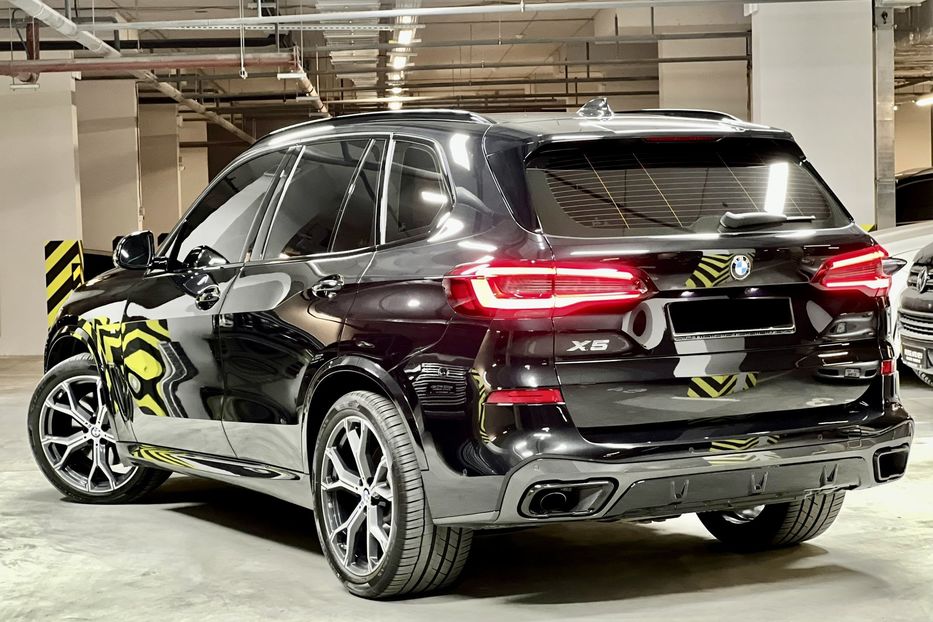 Продам BMW X5 30d 2021 года в Киеве