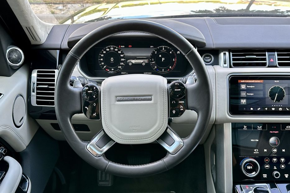 Продам Land Rover Range Rover Long Autobiography  2018 года в Киеве