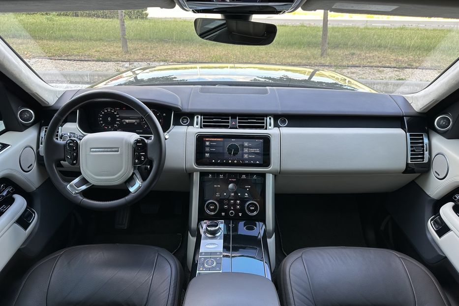 Продам Land Rover Range Rover Long Autobiography  2018 года в Киеве