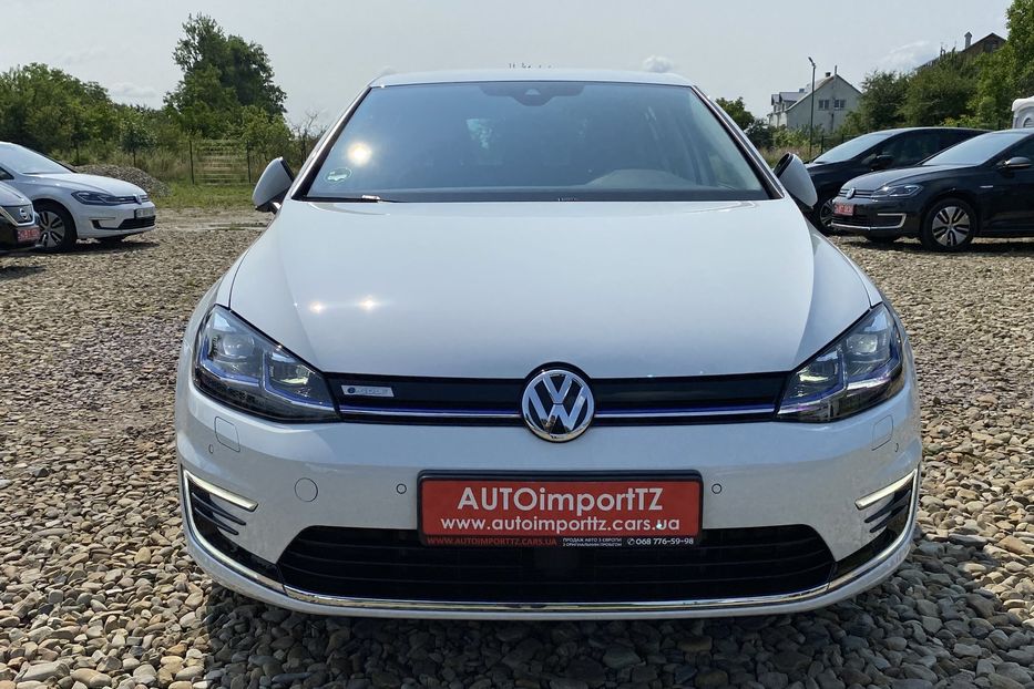 Продам Volkswagen e-Golf 35.8 kWh 100 кВт/136 к.с. 2020 года в Львове