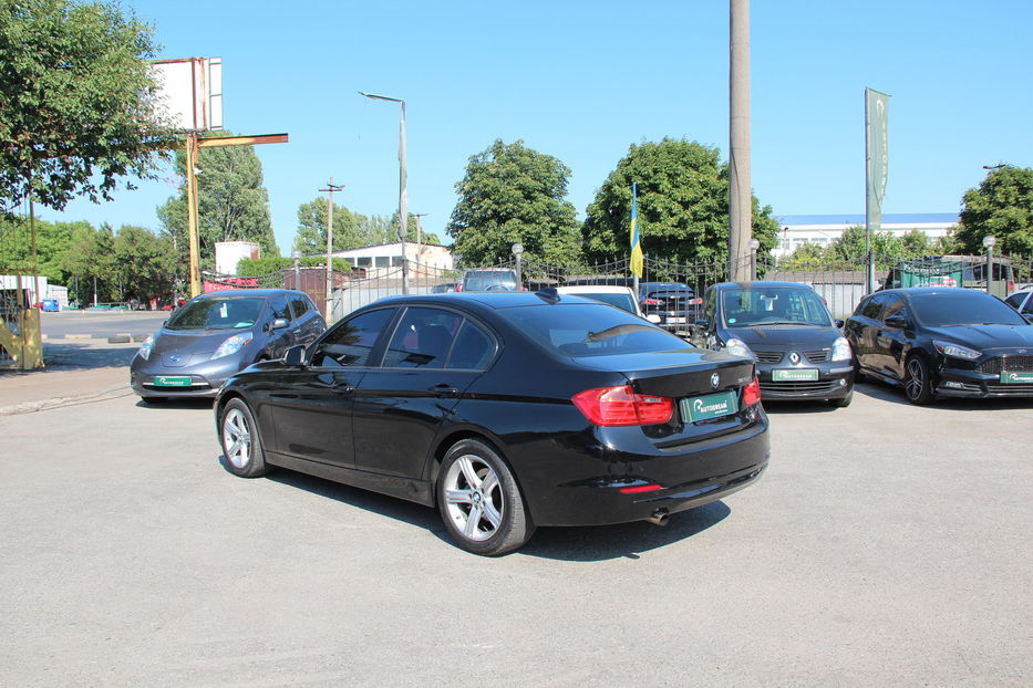 Продам BMW 320 2015 года в Одессе