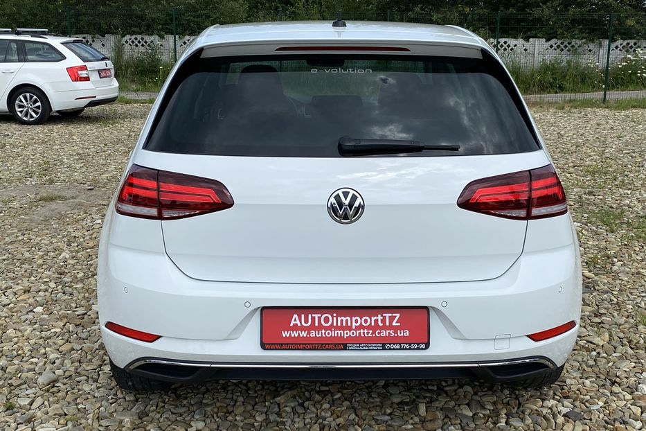 Продам Volkswagen e-Golf 35.8 kWh 100 кВт/136 к.с. 2018 года в Львове