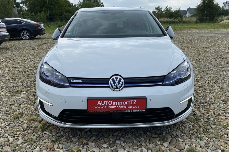 Продам Volkswagen e-Golf 35.8 kWh 100 кВт/136 к.с. 2018 года в Львове