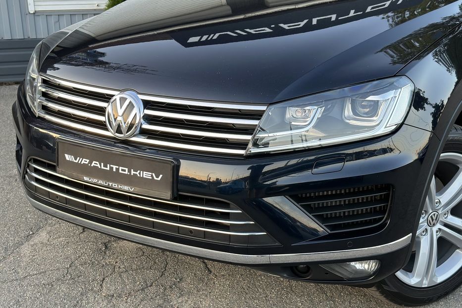 Продам Volkswagen Touareg Executive Edition  2018 года в Киеве