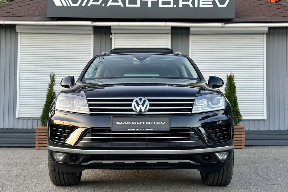 Продам Volkswagen Touareg Executive Edition  2018 года в Киеве