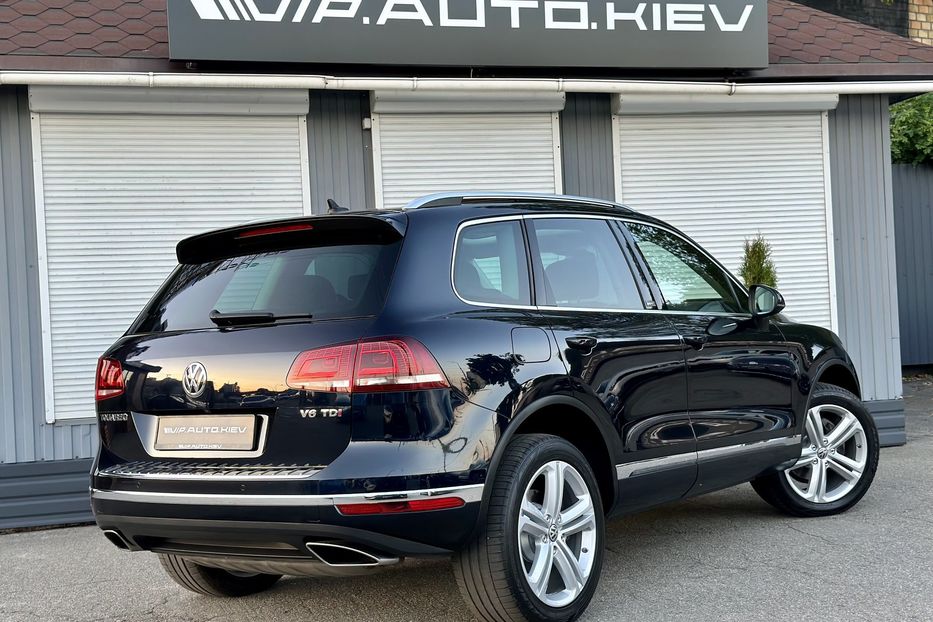 Продам Volkswagen Touareg Executive Edition  2018 года в Киеве