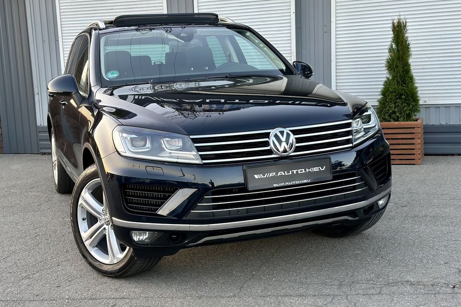 Продам Volkswagen Touareg Executive Edition  2018 года в Киеве