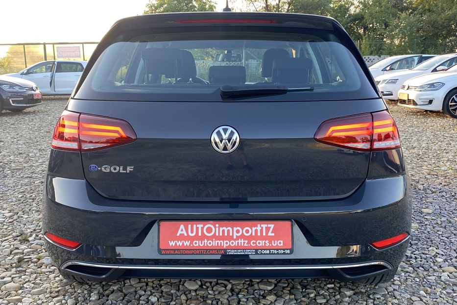 Продам Volkswagen e-Golf 35.8 kWh 100 кВт/136 к.с. 2020 года в Львове