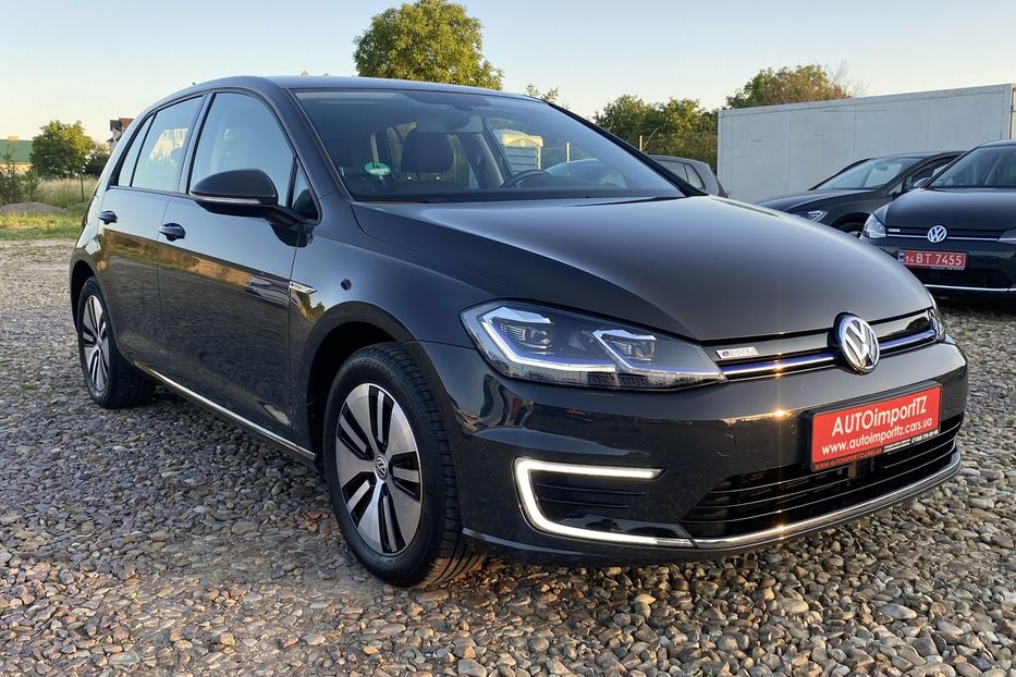 Продам Volkswagen e-Golf 35.8 kWh 100 кВт/136 к.с. 2020 года в Львове