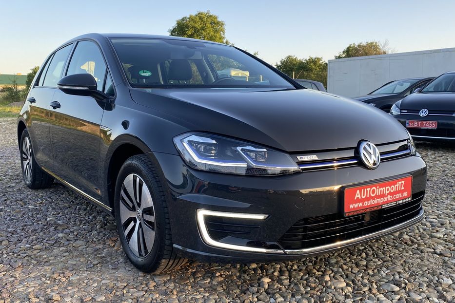 Продам Volkswagen e-Golf 35.8 kWh 100 кВт/136 к.с. 2020 года в Львове