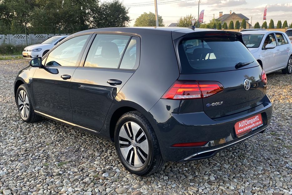 Продам Volkswagen e-Golf 35.8 kWh 100 кВт/136 к.с. 2020 года в Львове