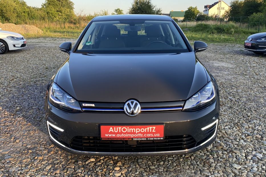 Продам Volkswagen e-Golf 35.8 kWh 100 кВт/136 к.с. 2020 года в Львове