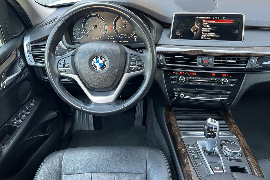 Продам BMW X5 2015 года в Одессе