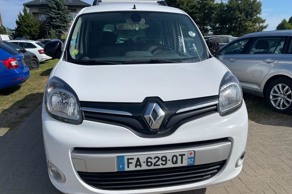 Продам Renault Kangoo пасс. Grand comfort  2018 года в Ровно