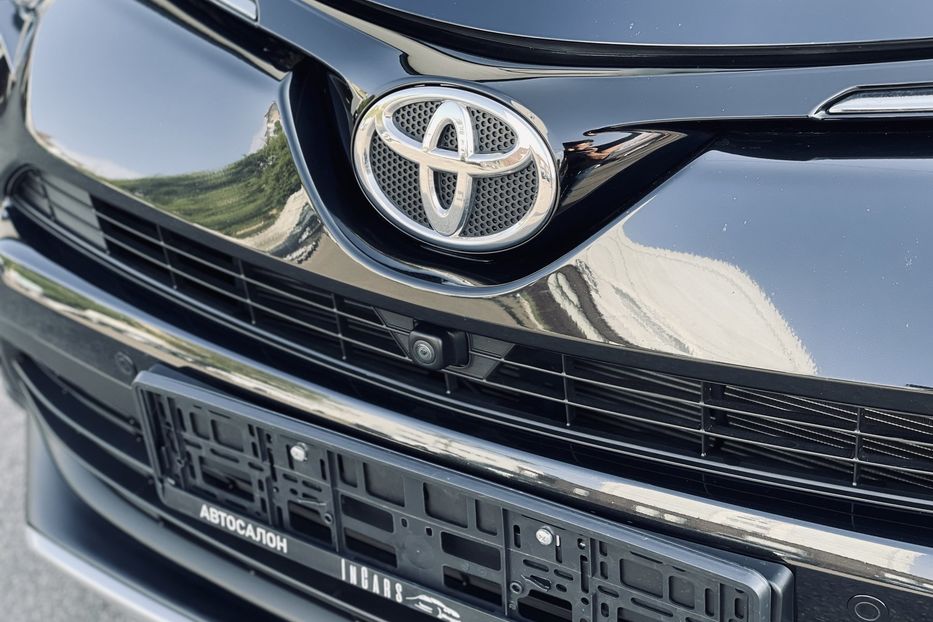 Продам Toyota Rav 4 Premium + 2016 года в Одессе