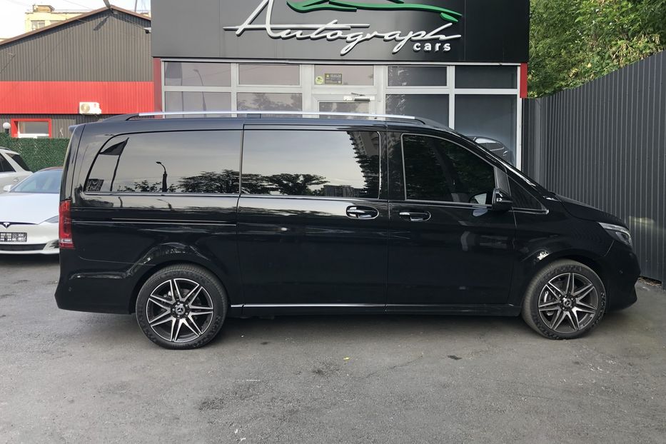 Продам Mercedes-Benz V-Class 300d Long 4matic AMG  2022 года в Киеве