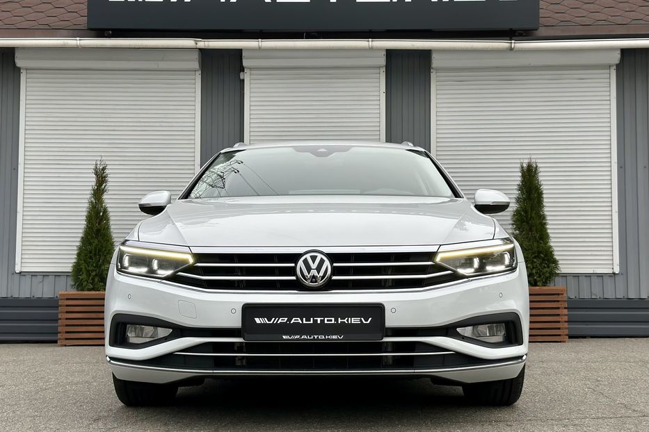 Продам Volkswagen Passat B8 Highline  2020 года в Киеве