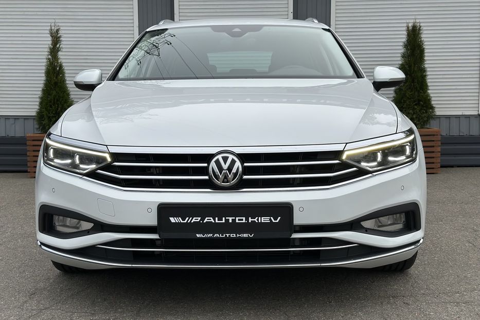 Продам Volkswagen Passat B8 Highline  2020 года в Киеве