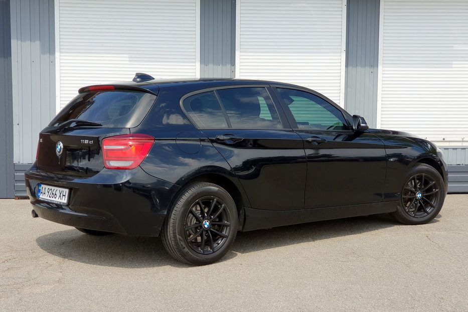 Продам BMW 118 Sport 2014 года в Киеве