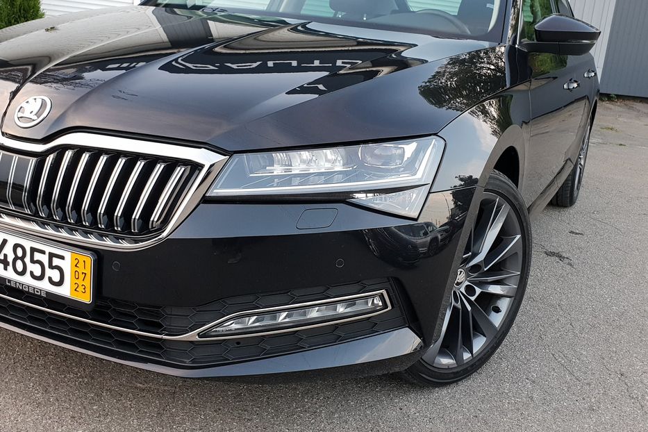 Продам Skoda Superb Premium Edition 2020 года в Киеве