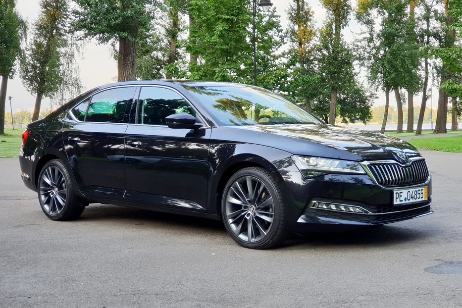 Продам Skoda Superb Premium Edition 2020 года в Киеве