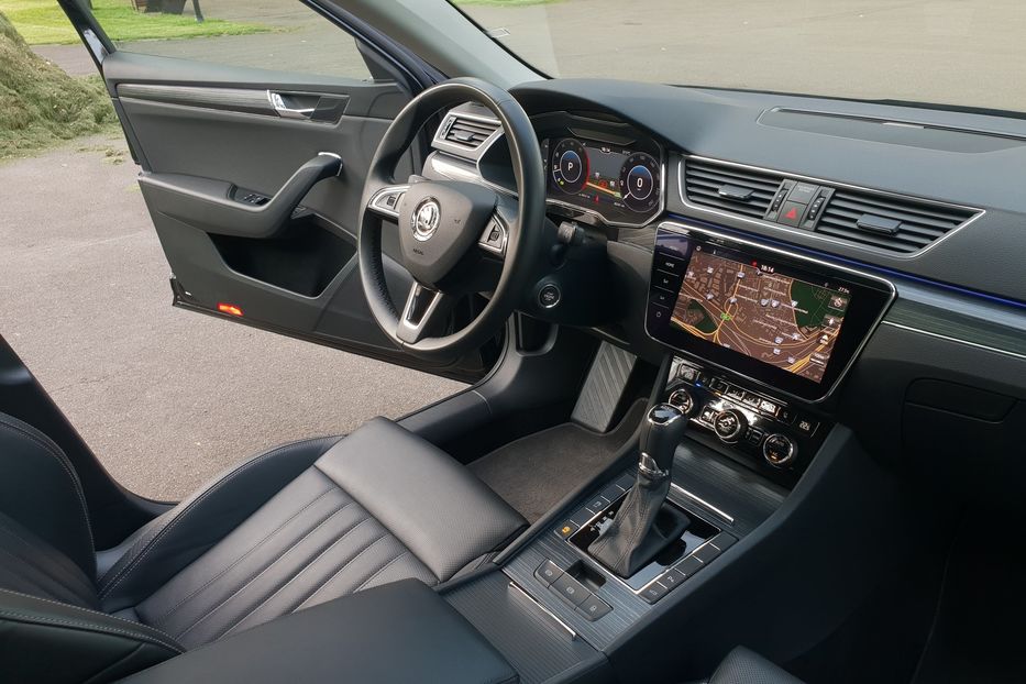 Продам Skoda Superb Premium Edition 2020 года в Киеве