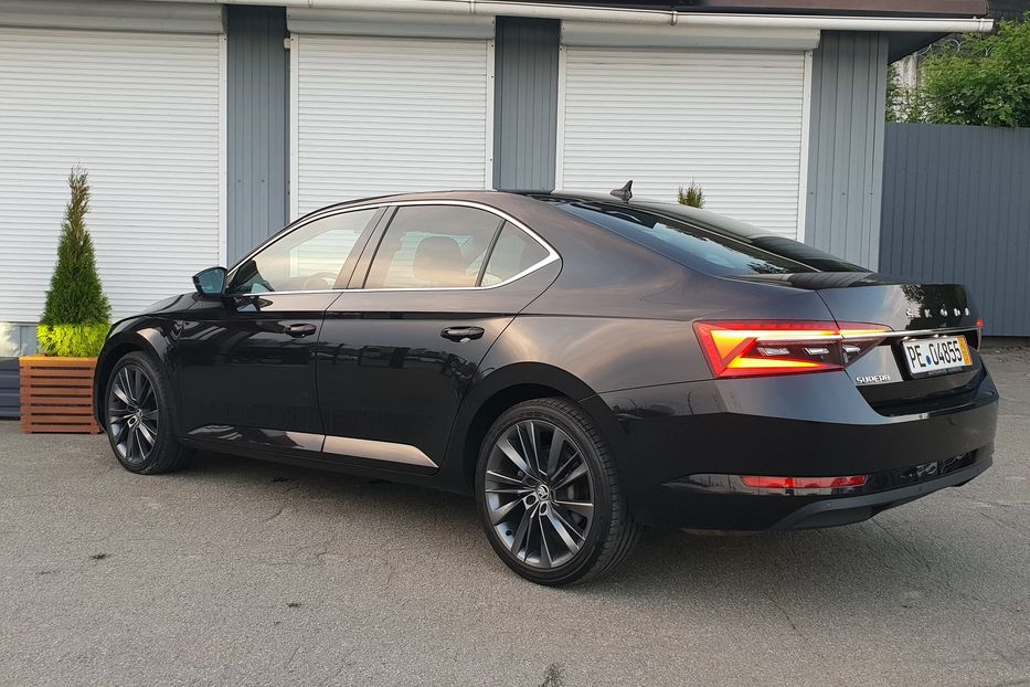 Продам Skoda Superb Premium Edition 2020 года в Киеве