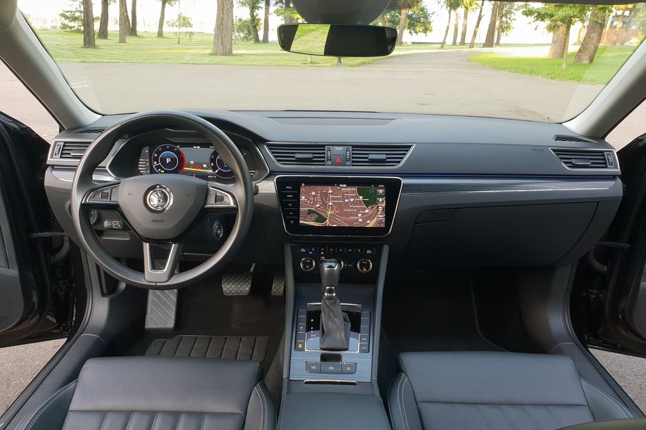 Продам Skoda Superb Premium Edition 2020 года в Киеве