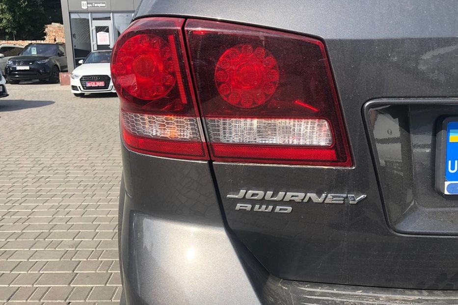 Продам Dodge Journey 3.6L Crossland (7seat) 2014 года в Черновцах