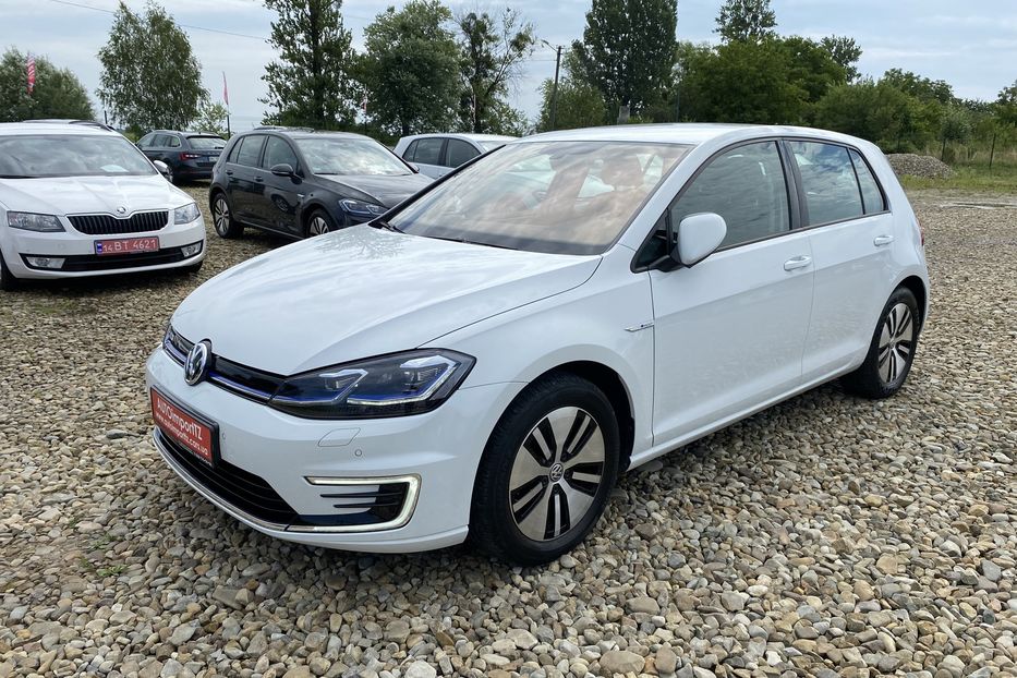 Продам Volkswagen e-Golf 35.8 kWh 100 кВт/136 к.с. 2019 года в Львове