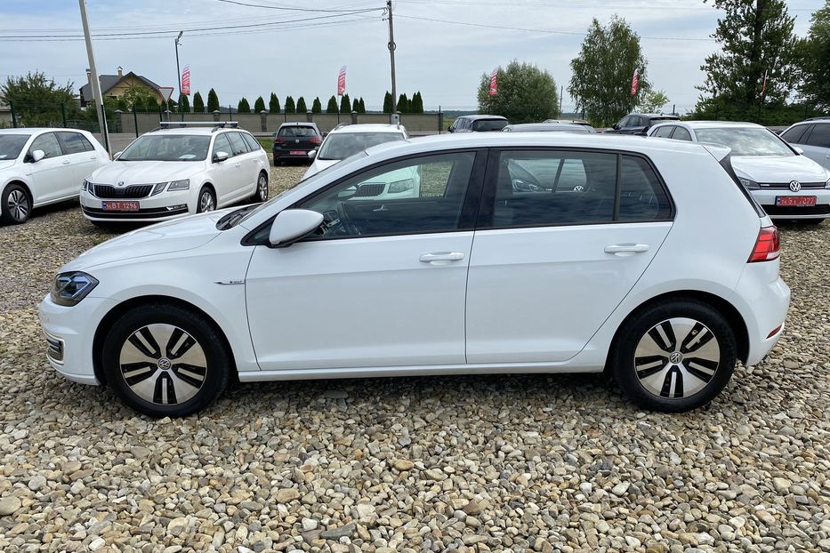 Продам Volkswagen e-Golf 35.8 kWh 100 кВт/136 к.с. 2019 года в Львове