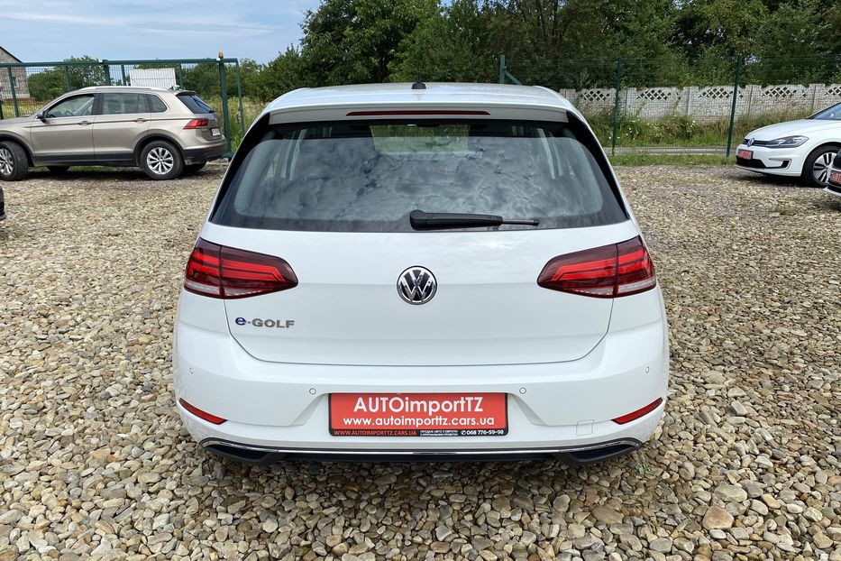 Продам Volkswagen e-Golf 35.8 kWh 100 кВт/136 к.с. 2019 года в Львове