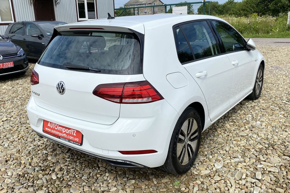 Продам Volkswagen e-Golf 35.8 kWh 100 кВт/136 к.с. 2019 года в Львове