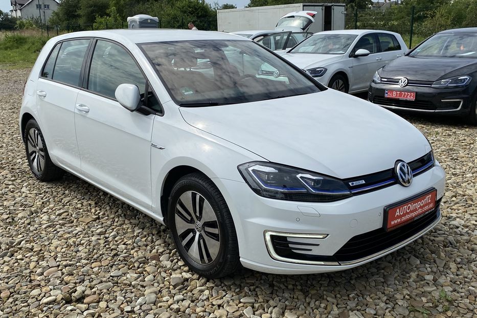 Продам Volkswagen e-Golf 35.8 kWh 100 кВт/136 к.с. 2019 года в Львове