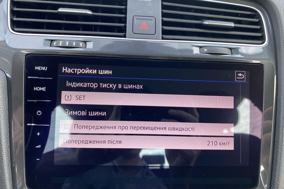 Продам Volkswagen e-Golf 35.8 kWh 100 кВт/136 к.с. 2019 года в Львове