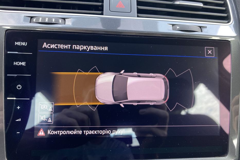 Продам Volkswagen e-Golf 35.8 kWh 100 кВт/136 к.с. 2019 года в Львове