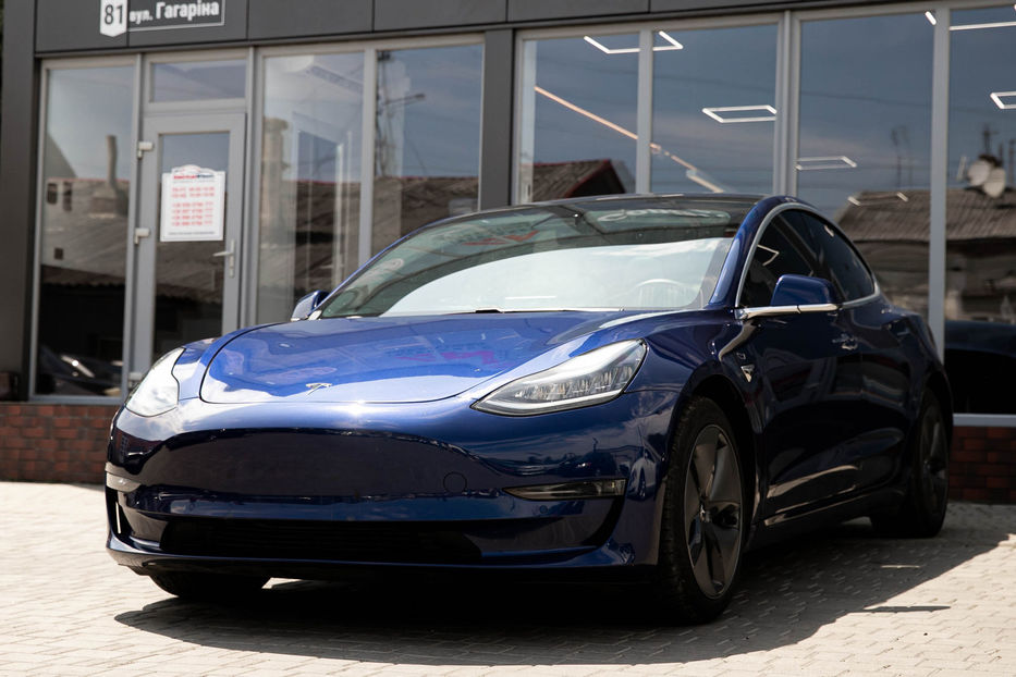 Продам Tesla Model 3 Long Range 2020 года в Черновцах