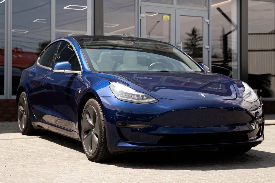 Продам Tesla Model 3 Long Range 2020 года в Черновцах