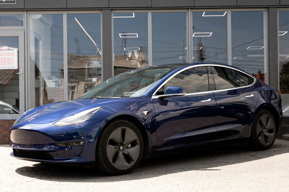 Продам Tesla Model 3 Long Range 2020 года в Черновцах