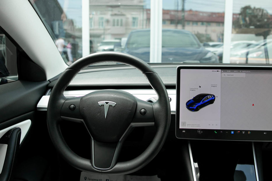 Продам Tesla Model 3 Long Range 2020 года в Черновцах