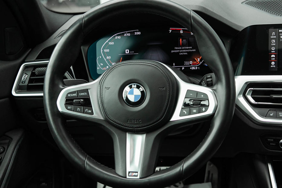 Продам BMW 330 Xi 2020 года в Черновцах