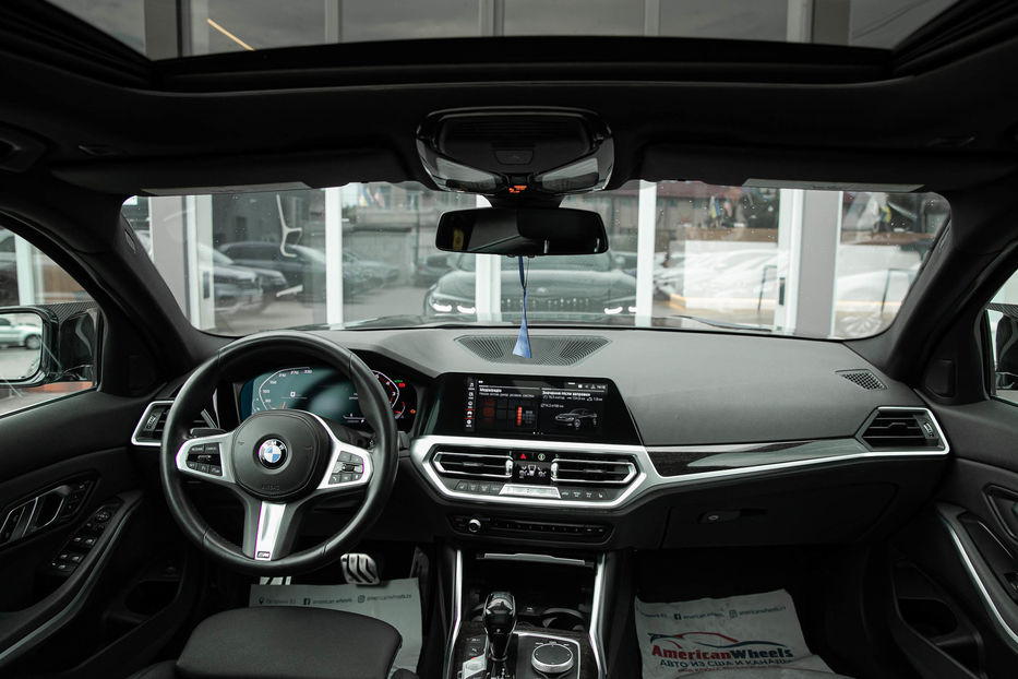 Продам BMW 330 Xi 2020 года в Черновцах