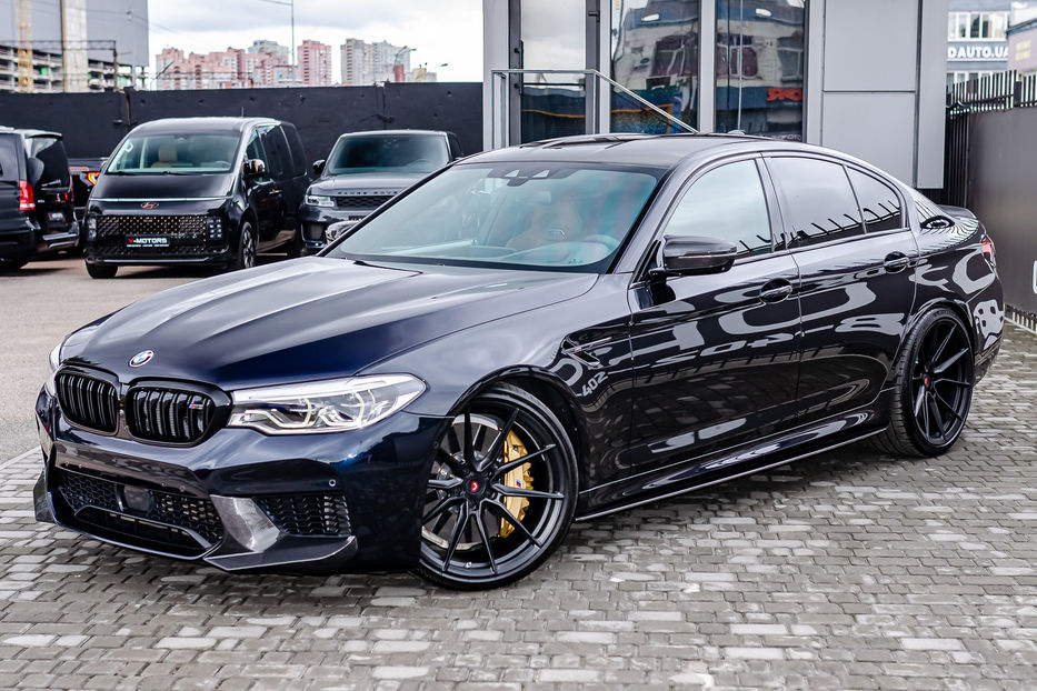 Продам BMW M5 Individual 2018 года в Киеве